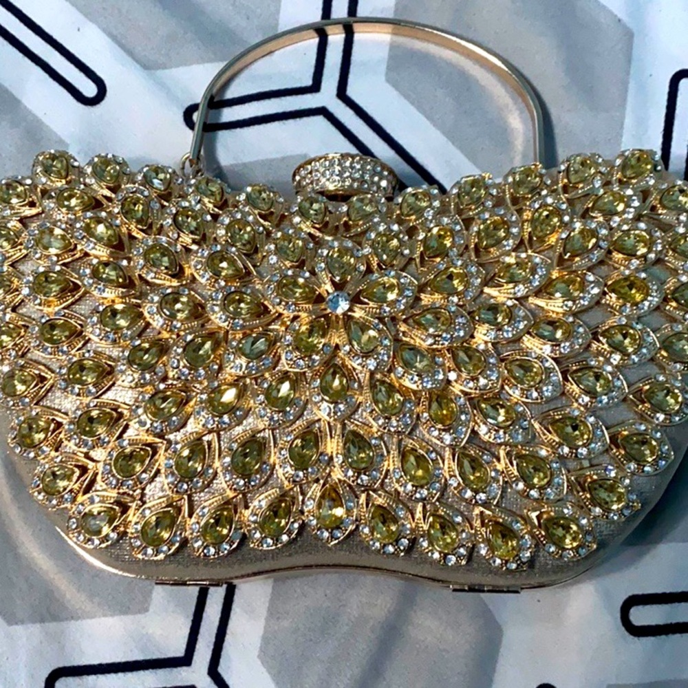 Handbag.